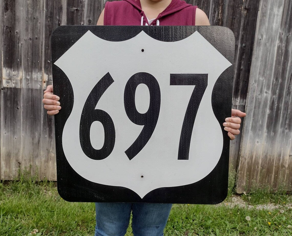 Vintage Wooden US Highway Sign Replica. (1961 revision) Customizable Routes and Sizes.